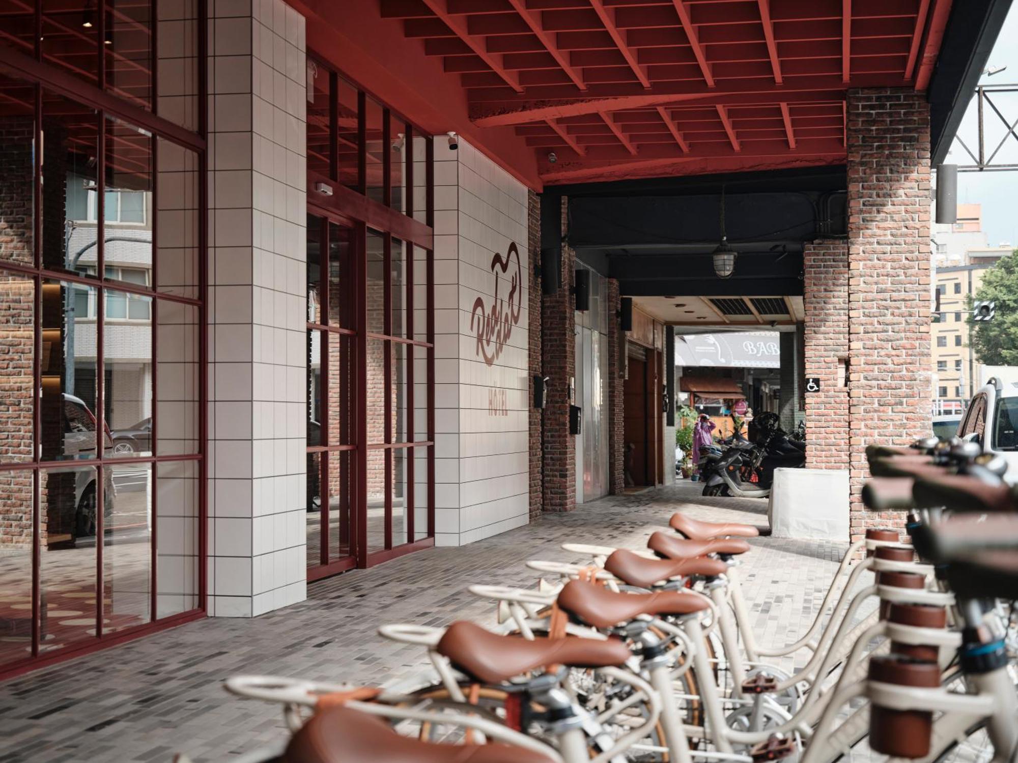 Reddot Hotel Taichung Eksteriør billede