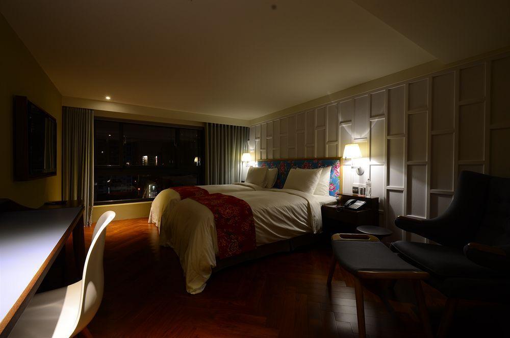 Reddot Hotel Taichung Eksteriør billede