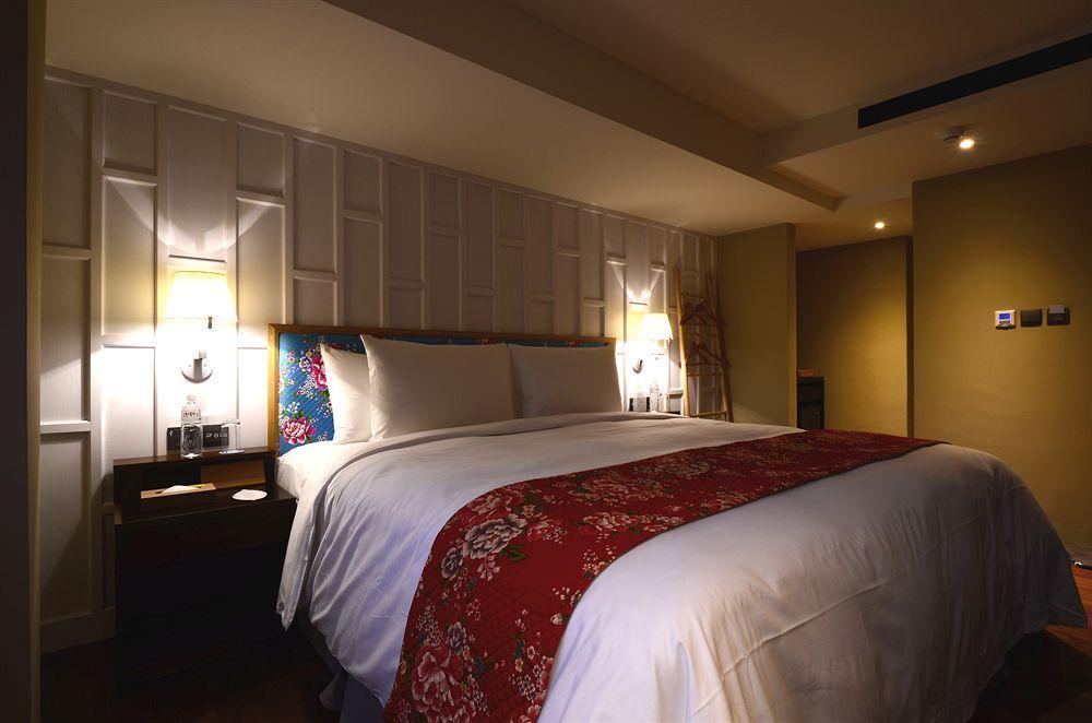 Reddot Hotel Taichung Eksteriør billede