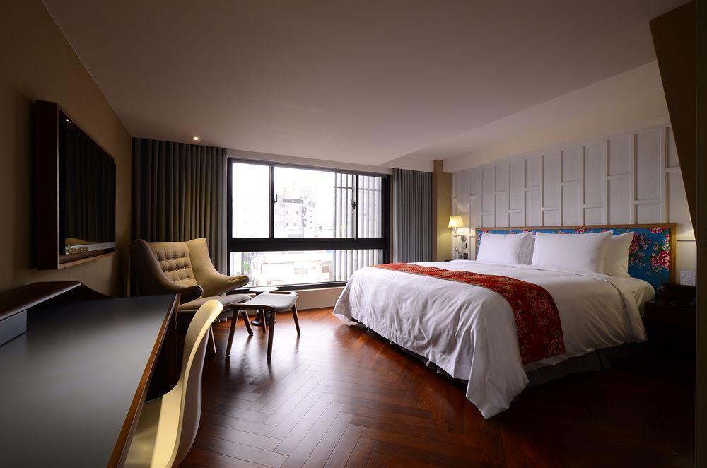 Reddot Hotel Taichung Eksteriør billede