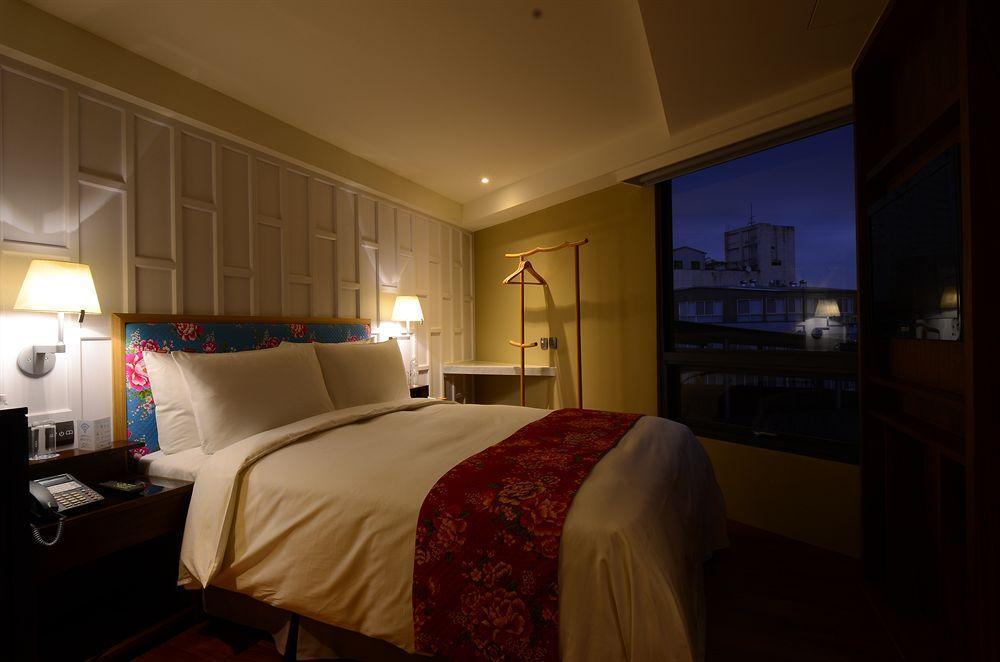 Reddot Hotel Taichung Eksteriør billede