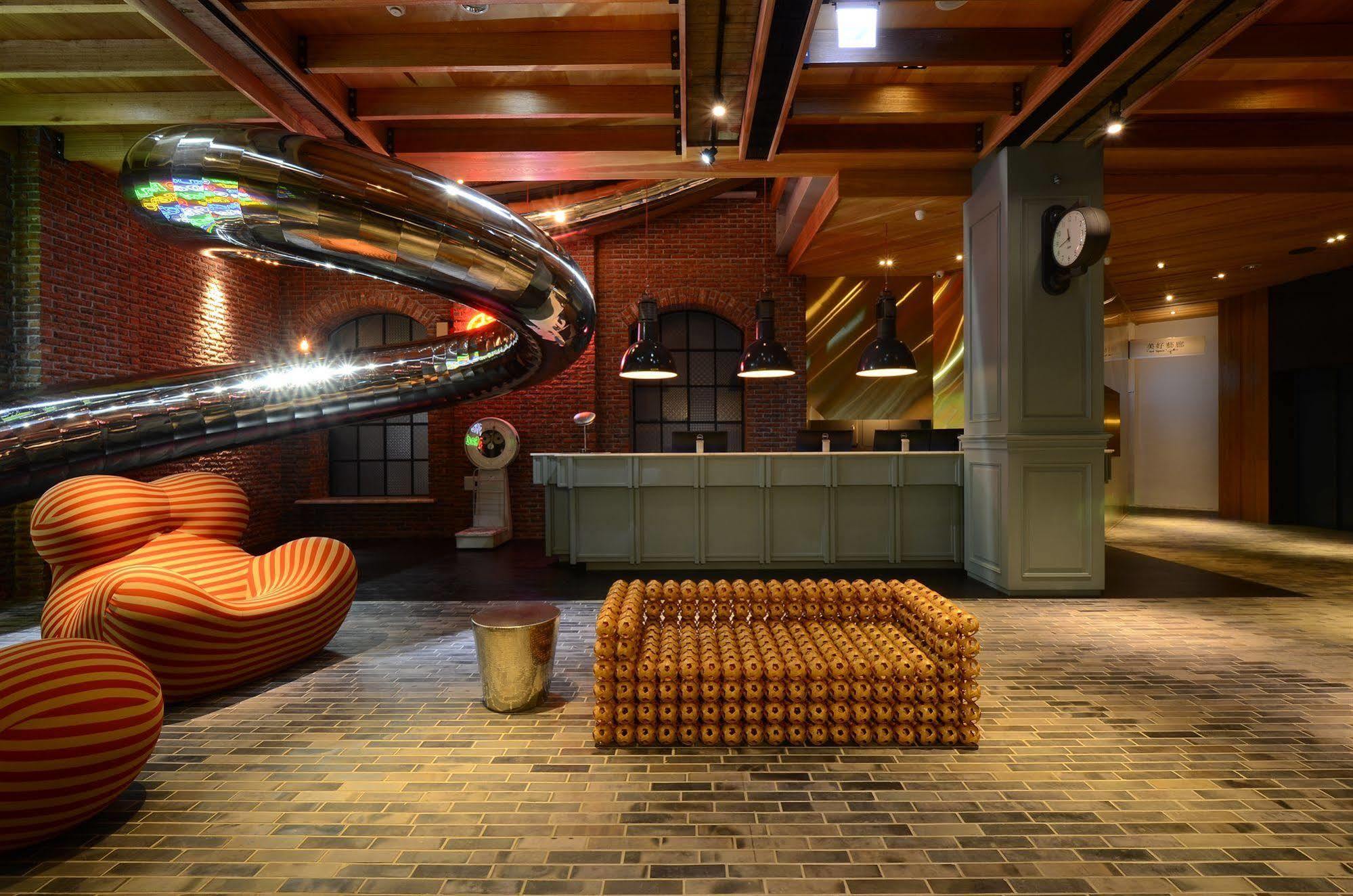 Reddot Hotel Taichung Eksteriør billede
