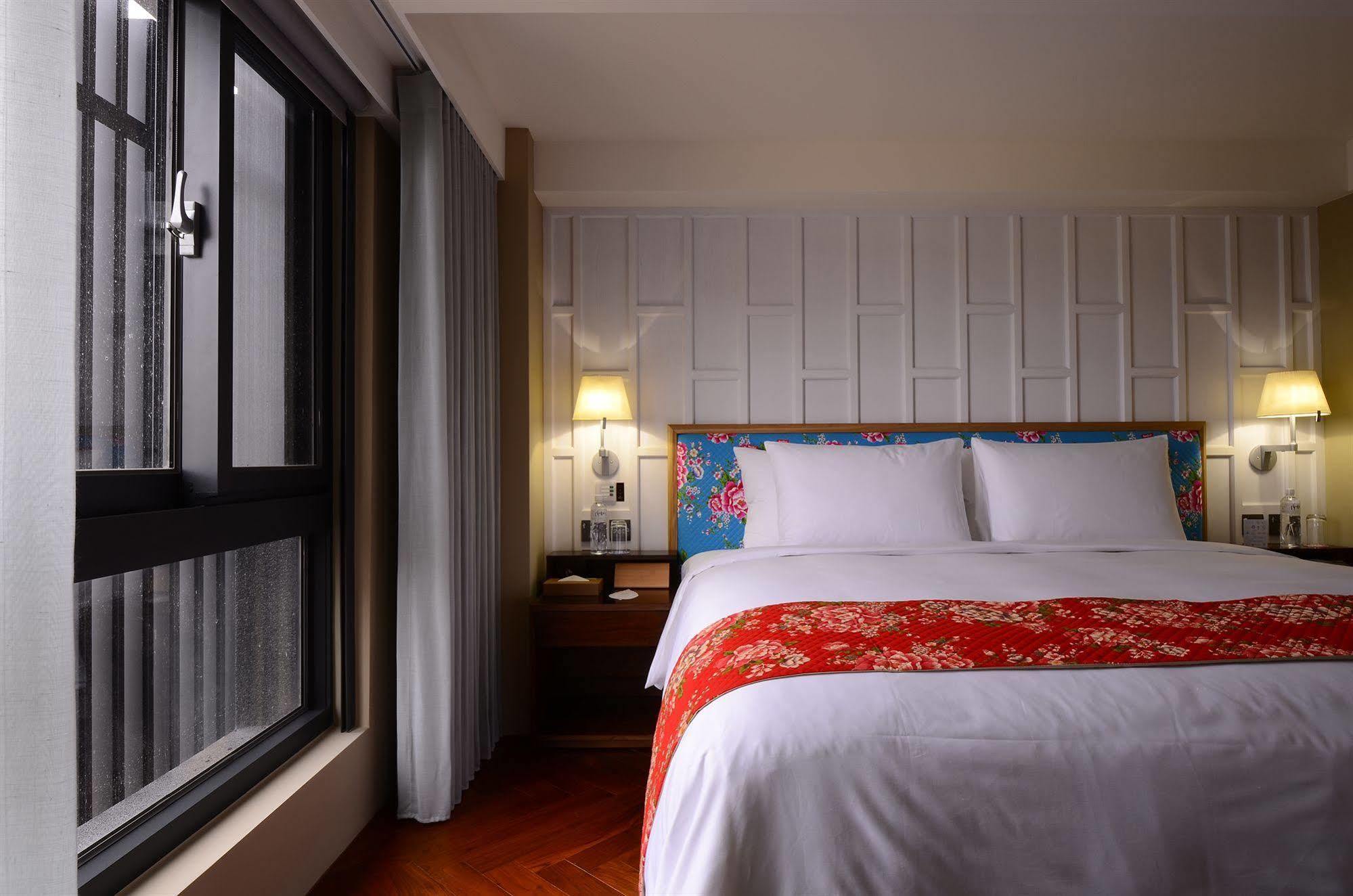 Reddot Hotel Taichung Eksteriør billede