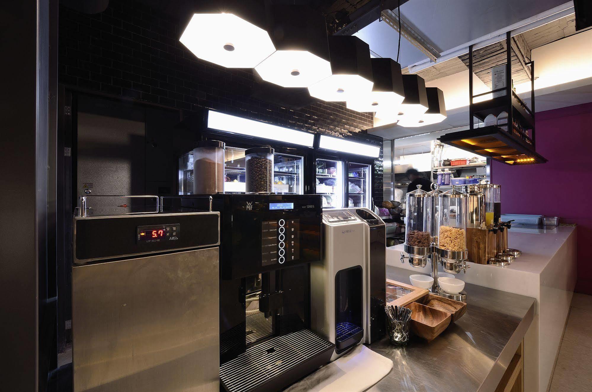 Reddot Hotel Taichung Eksteriør billede